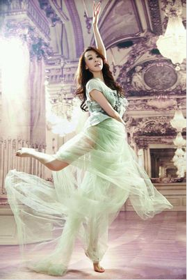 蕭薔出席上海皇家生活集團新項目媒體發布會