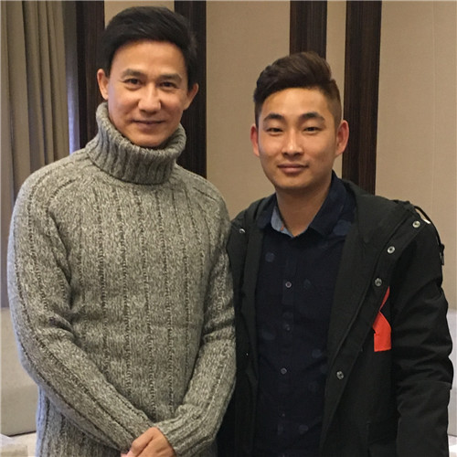 李子雄與經紀人李志合影